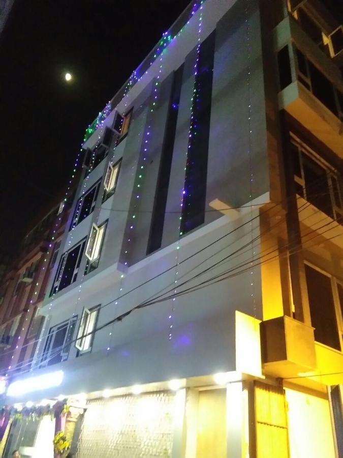 Hotel Sopan Heights Ню Делхи Екстериор снимка